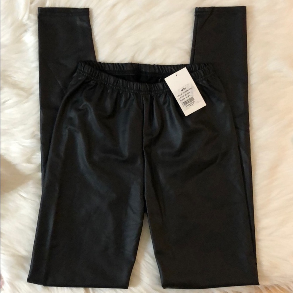 Brand New‼️Cherrykoko Black Leather leggings